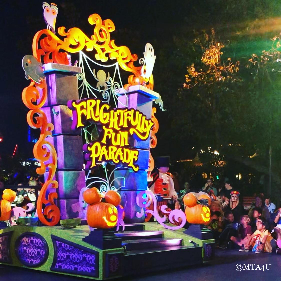 Mickey's Halloween Party Parade